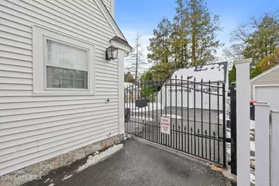 29 Sound Beach Avenue, Old Greenwich, CT 06870 - Photo 15