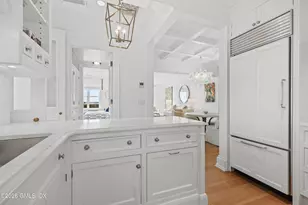 25 W Elm St, Greenwich, CT 06830 - Photo 5