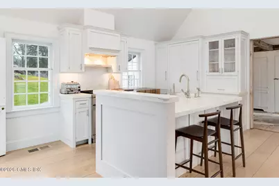 640 Round Hill Road, Greenwich, CT 06831 - Photo 7