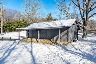 640 Round Hill Rd, Greenwich, CT 06831 - Photo 47