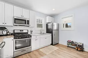 84 Pemberwick Rd, Greenwich, CT 06831 - Photo 3