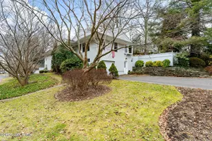 51 Glen Rd, Greenwich, CT 06830 - Photo 1