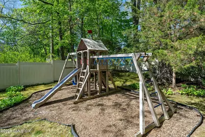 51 Glen Road, Greenwich, CT 06830 - Photo 21