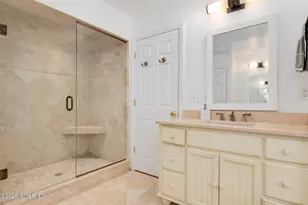 51 Glen Rd, Greenwich, CT 06830 - Photo 9