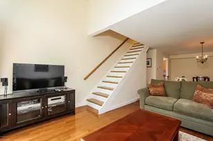 1465 E Putnam Ave, Old Greenwich, CT 06870 - Photo 5