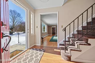 107 Stonehedge Dr Nort, Greenwich, CT 06831 - Photo 5