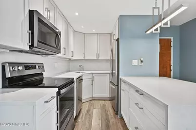 60 Strawberry Hill Avenue #318, Stamford, CT 06902 - Photo 3