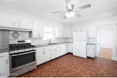 40 Orchard Place #2, Greenwich, CT 06830 - Photo 3