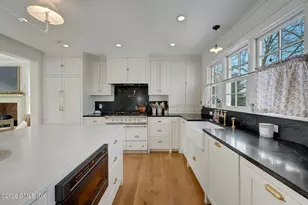 5 Greenwich Cove Dr, Old Greenwich, CT 06870 - Photo 11