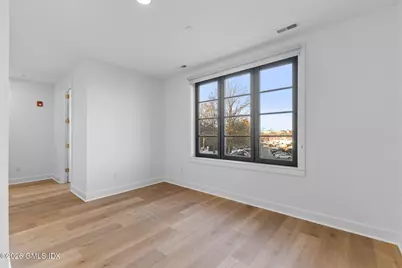 100 E Putnam Avenue #203, Greenwich, CT 06807 - Photo 9