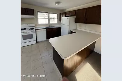 72 Connecticut Avenue #2nd floor, Greenwich, CT 06830 - Photo 3