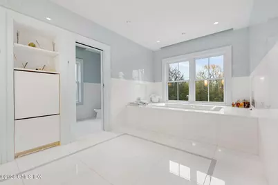 8 Old Round Hill Lane, Greenwich, CT 06831 - Photo 17