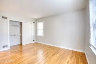 24 Hollow Wood Ln, Greenwich, CT 06831 - Photo 9