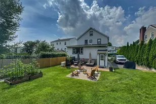 37 Gerry St, Greenwich, CT 06830 - Photo 17