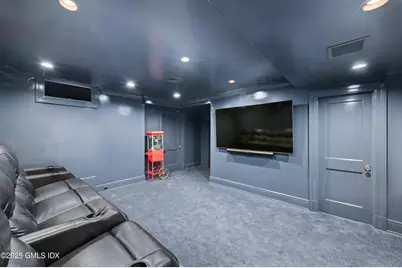 315 Stanwich Road, Greenwich, CT 06830 - Photo 27