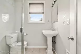 21 Oxer Pl, Greenwich, CT 06830 - Photo 9