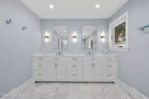 6 Reynwood Manor, Greenwich, CT 06831 - Photo 33