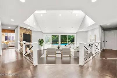 6 Reynwood Manor, Greenwich, CT 06831 - Photo 3