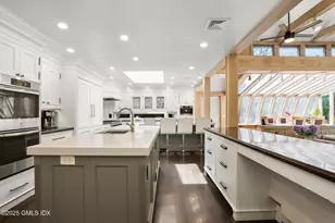 6 Reynwood Manor, Greenwich, CT 06831 - Photo 11