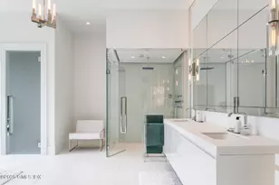 8 Fox Run Ln, Greenwich, CT 06831 - Photo 17