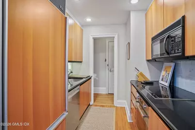 169 Mason Street #1B, Greenwich, CT 06830 - Photo 9