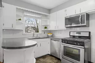 33 Chapel St, Greenwich, CT 06831 - Photo 5