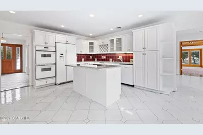 115 N Stonehedge Drive, Greenwich, CT 06831 - Photo 7