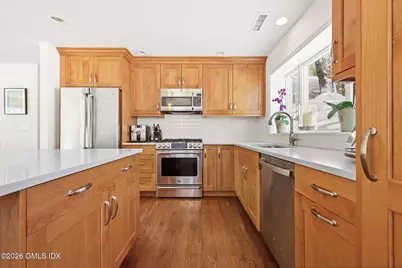 52 Valleywood Road, Greenwich, CT 06807 - Photo 5