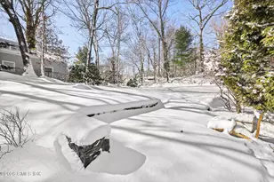 52 Valleywood Rd, Greenwich, CT 06807 - Photo 21