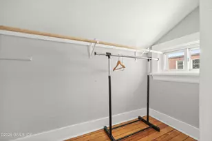 32 Sherwood Pl, Greenwich, CT 06830 - Photo 15