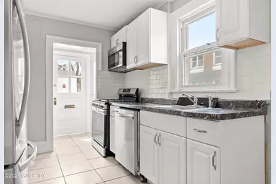 32 Sherwood Place, Greenwich, CT 06830 - Photo 9