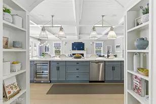 212 Bedford Rd, Greenwich, CT 06831 - Photo 11