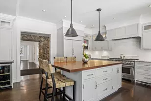 21 Lake Dr, Greenwich, CT 06878 - Photo 9