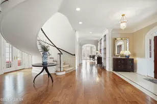 15 Vineyard Ln, Greenwich, CT 06831 - Photo 3