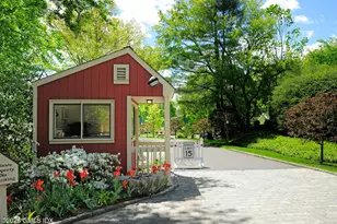 308 W Lyon Farm Dr, Greenwich, CT 06831 - Photo 19