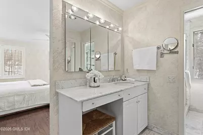 308 W Lyon Farm Drive #308, Greenwich, CT 06831 - Photo 11