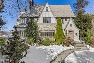 7 Dearfield Ln, Greenwich, CT 06831 - Photo 1