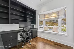 7 Dearfield Ln, Greenwich, CT 06831 - Photo 11