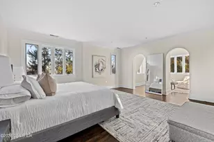 7 Dearfield Ln, Greenwich, CT 06831 - Photo 17