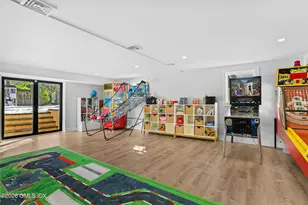 10 Lockwood Rd, Greenwich, CT 06878 - Photo 33