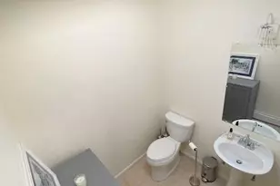 8 Rockland Pl, Old Greenwich, CT 06870 - Photo 19