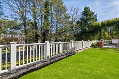 14 Bradbury Place, Greenwich, CT 06878 - Photo 27