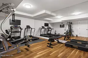 14 Bradbury Pl, Greenwich, CT 06878 - Photo 59