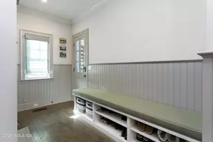 30 Park Ave, Old Greenwich, CT 06870 - Photo 15