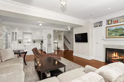 250 Milbank Avenue #B, Greenwich, CT 06830 - Photo 7