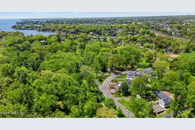 40 Bruce Park Drive, Greenwich, CT 06830 - Photo 35