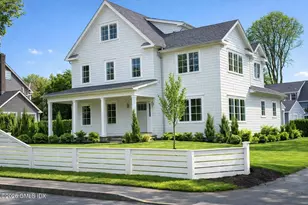 2 Potter Dr, Old Greenwich, CT 06870 - Photo 35