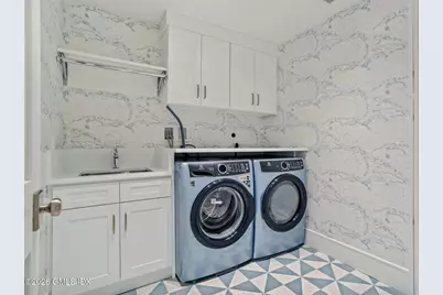 2 Potter Drive, Old Greenwich, CT 06870 - Photo 21