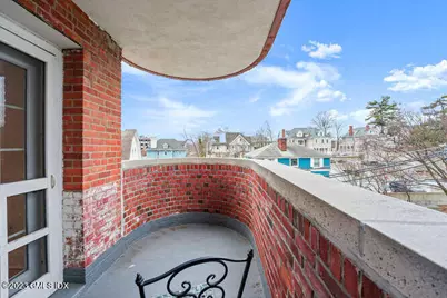 25 W Elm Street #40, Greenwich, CT 06830 - Photo 21