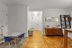 25 W Elm St, Greenwich, CT 06830 - Photo 9